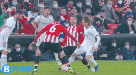 这是真爱，一阿根廷球迷带了50美元，一路搭顺风车去巴西客场