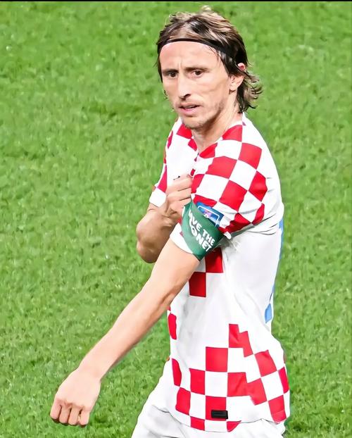 巴尔特拉：安东尼像内马尔和C罗的结合体，有前者天赋+后者心态